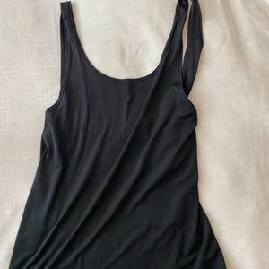 Lululemon cross back top